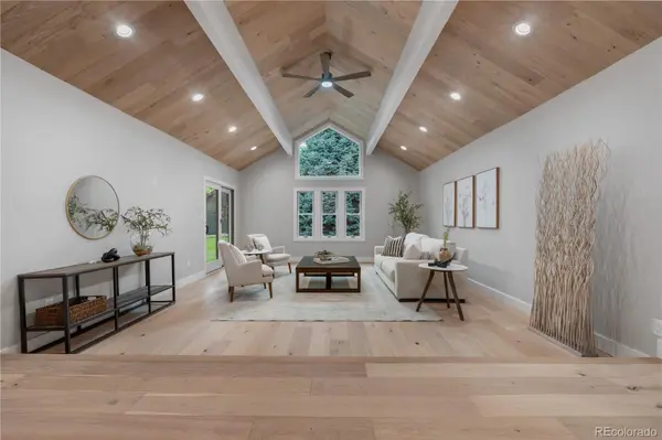 3 Columbine LN, Littleton, CO 80123