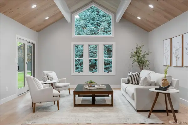 3 Columbine LN, Littleton, CO 80123