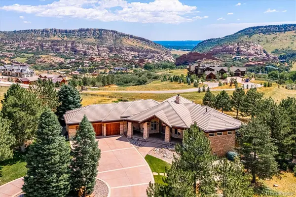 9560 Bear Claw DR, Littleton, CO 80127
