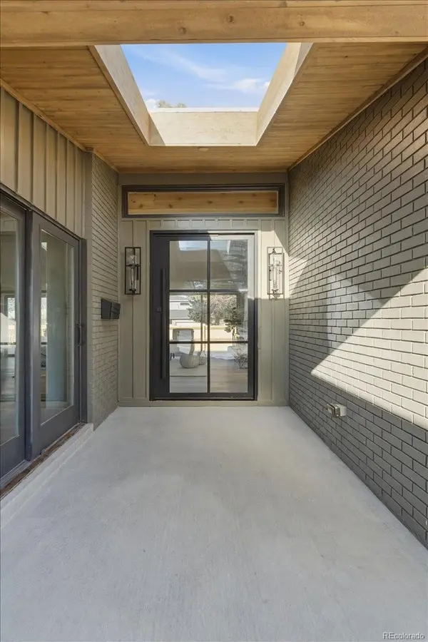 3001 S Vine ST, Denver, CO 80210