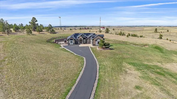 575 Howling CIR, Elizabeth, CO 80107