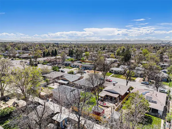 2064 Ironton ST, Aurora, CO 80010