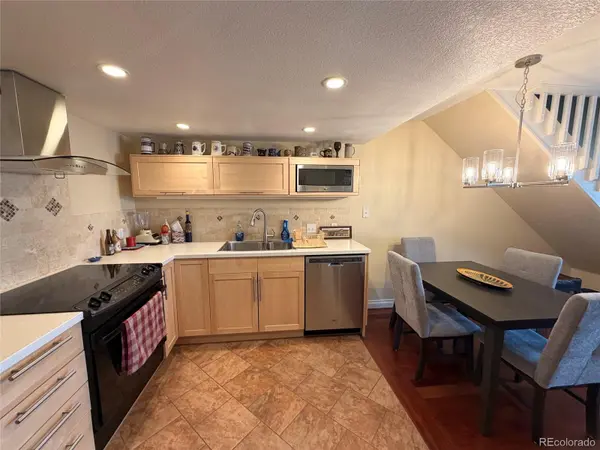 1650 S Deframe ST #B5, Lakewood, CO 80228