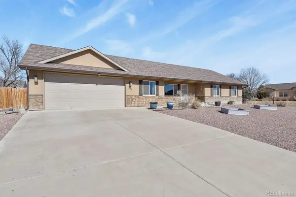 573 W Archer PLZ, Pueblo, CO 81007