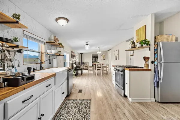 399 Beaus DR, Jefferson, CO 80456