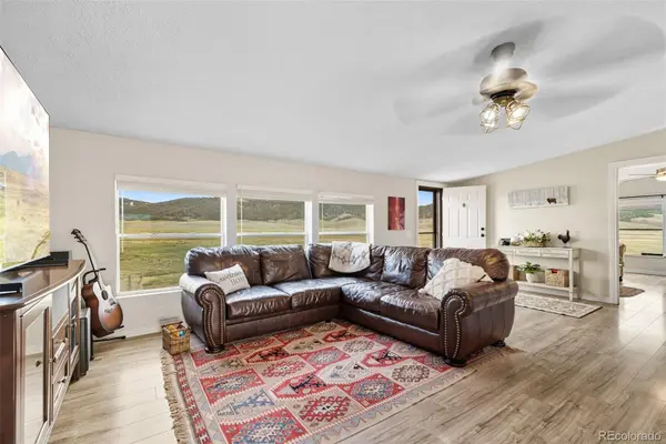 399 Beaus DR, Jefferson, CO 80456