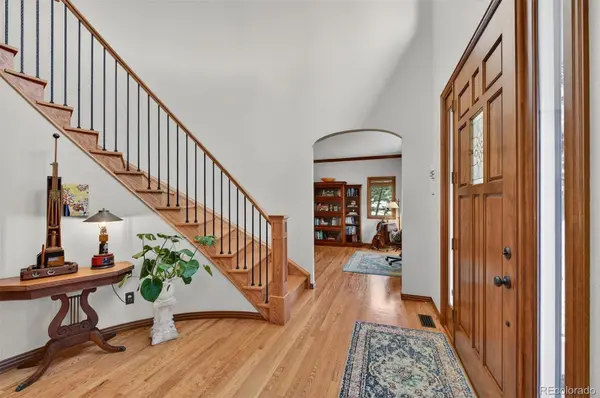 33 Lark Bunting LN, Littleton, CO 80127