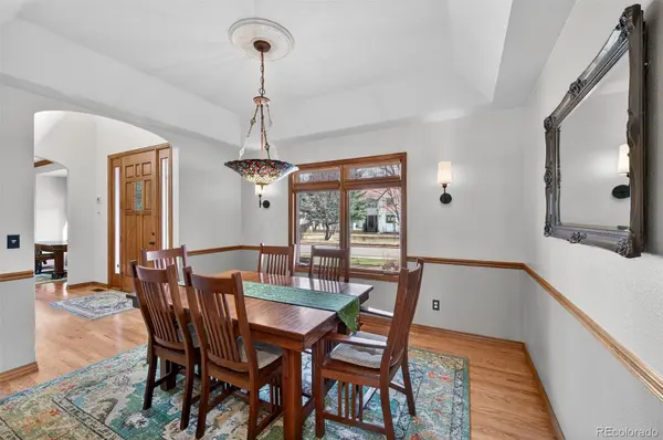33 Lark Bunting LN, Littleton, CO 80127