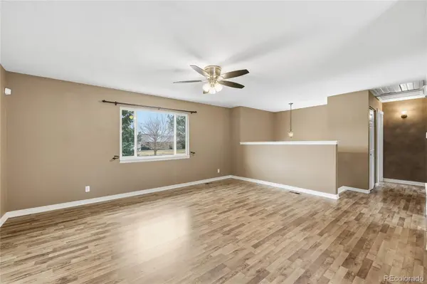 7433 S Quince ST, Centennial, CO 80112