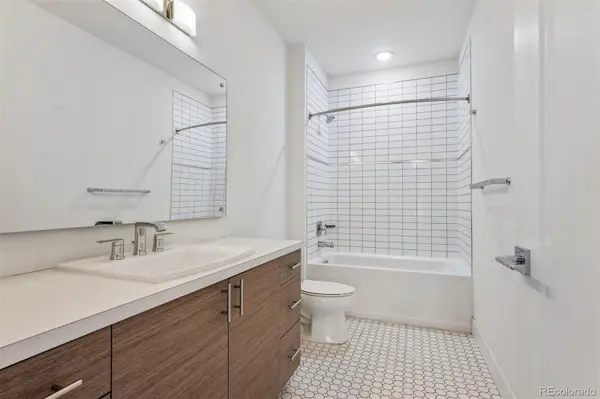 3500 S Corona ST #409, Englewood, CO 80113