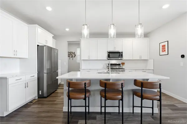 6351 Stable View ST, Castle Pines, CO 80108