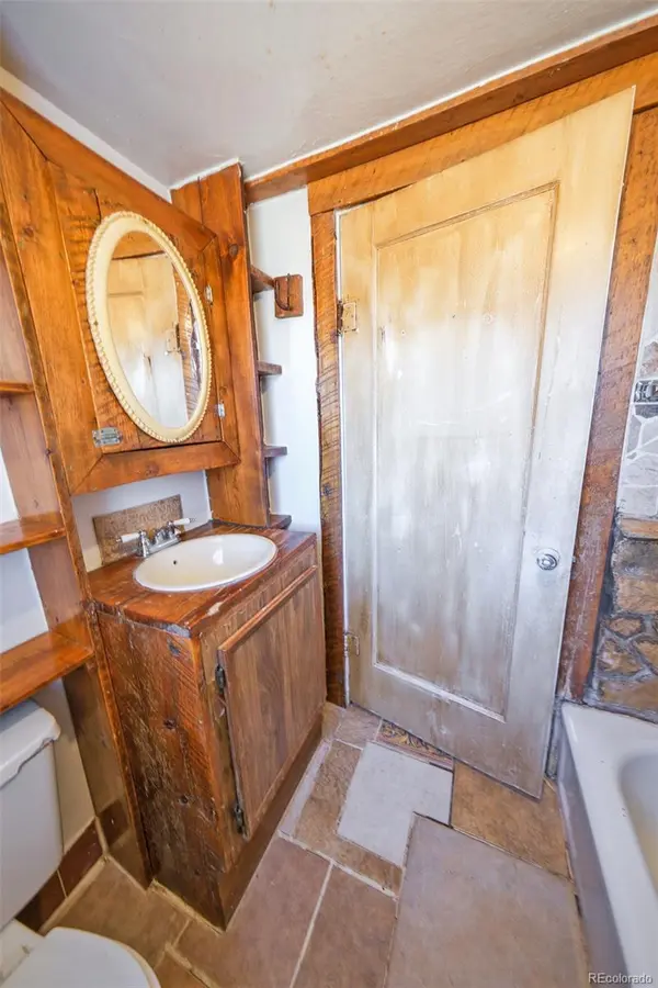 385 Pine ST, Del Norte, CO 81132