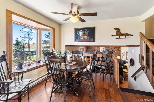 12360 Mesa View RD, Larkspur, CO 80118