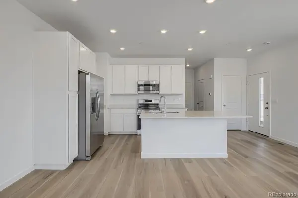 7626 S Cherokee CIR, Centennial, CO 80018
