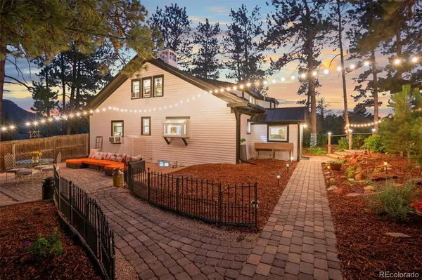 233 Perry Park AVE, Larkspur, CO 80118