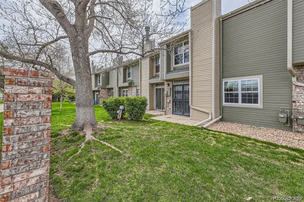 3415 S Ammons ST #24-2, Lakewood, CO 80227