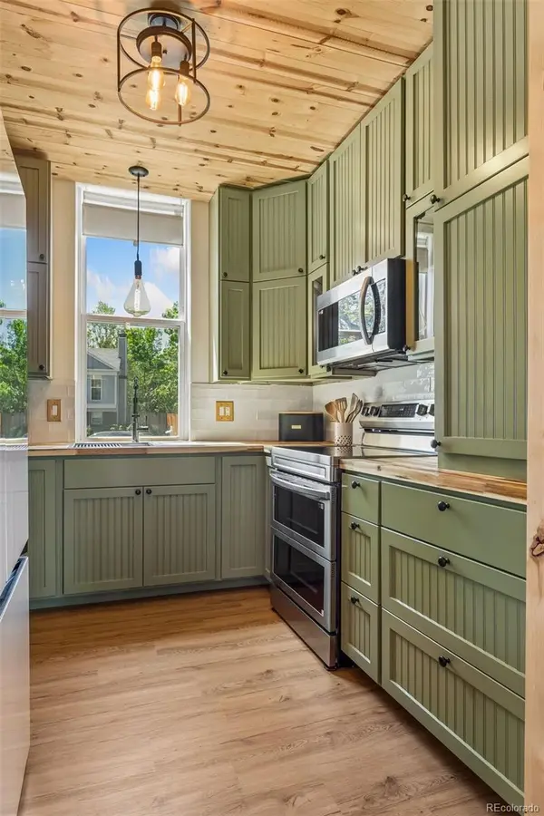 409 W Lucerne DR, Lafayette, CO 80026