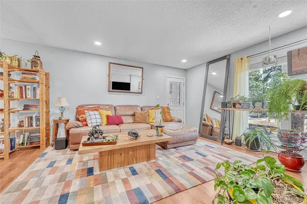 2220 E Geddes AVE #F, Centennial, CO 80122