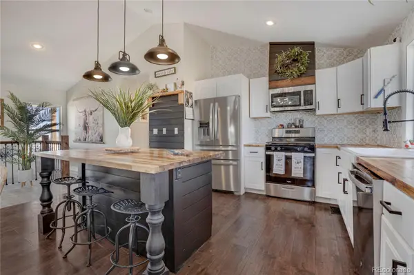 45523 Sun Country DR, Elizabeth, CO 80107