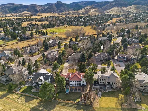 36 Lark Bunting LN, Littleton, CO 80127