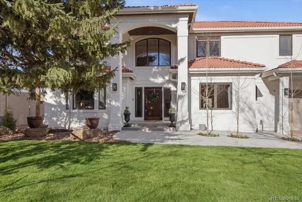 36 Lark Bunting LN, Littleton, CO 80127