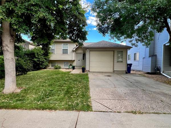 19034 E Carmel CIR, Aurora, CO 80011