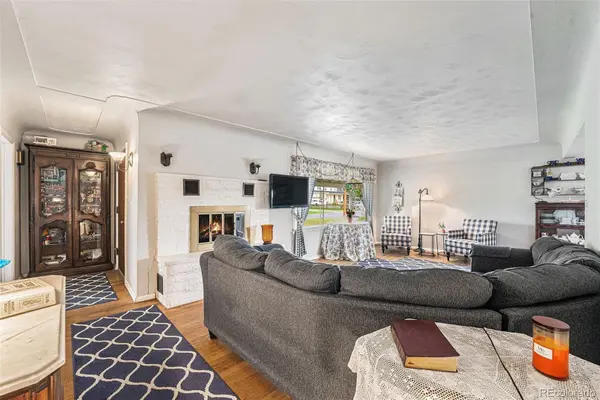 10 S Garland ST, Lakewood, CO 80226