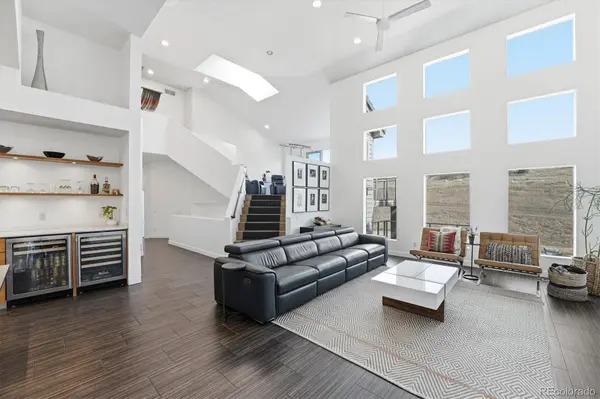 38 Lark Bunting LN, Littleton, CO 80127