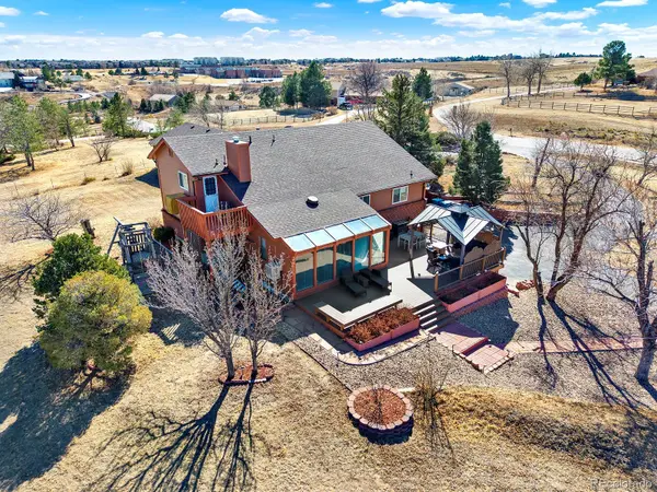 7390 S Liverpool ST,  Centennial,  CO 80016