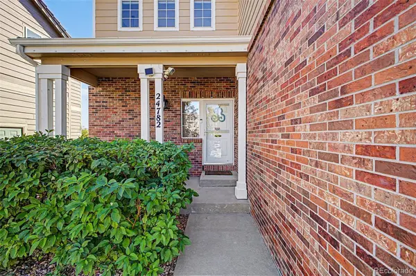 24782 E Wyoming CIR, Aurora, CO 80018