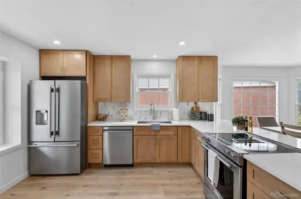 8943 Greenspointe LN, Highlands Ranch, CO 80130