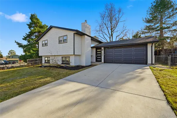 7464 W 73rd PL, Arvada, CO 80003