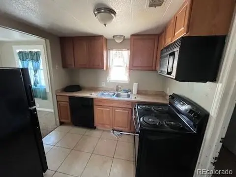 6060 Locust ST, Commerce City, CO 80022