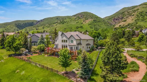 68 Deerwood DR, Littleton, CO 80127