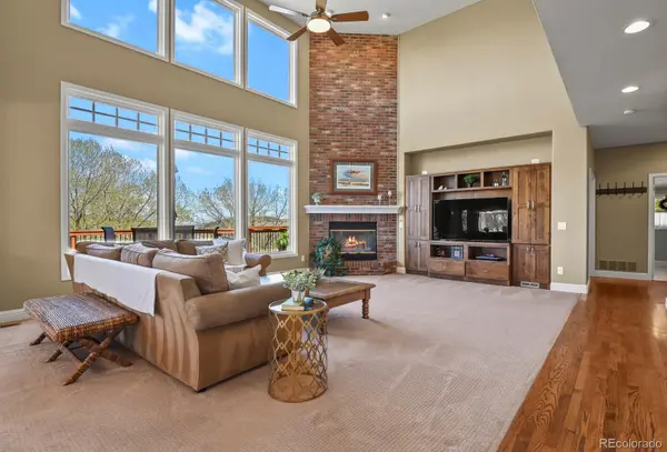 68 Deerwood DR, Littleton, CO 80127