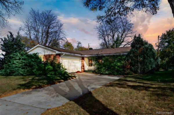 442 Jamaica ST, Aurora, CO 80010