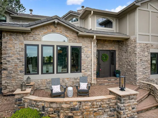 47 Golden Eagle LN, Littleton, CO 80127