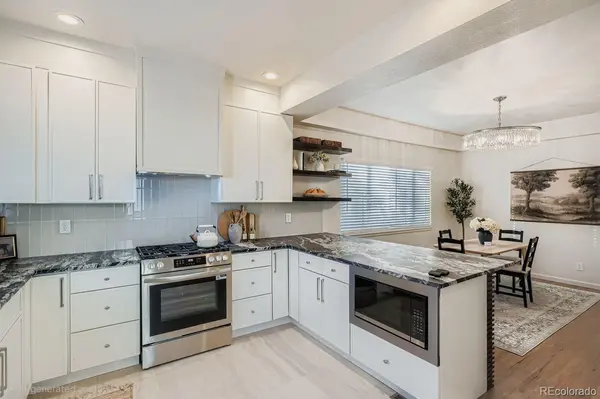 8014 E Harvard CIR, Denver, CO 80231