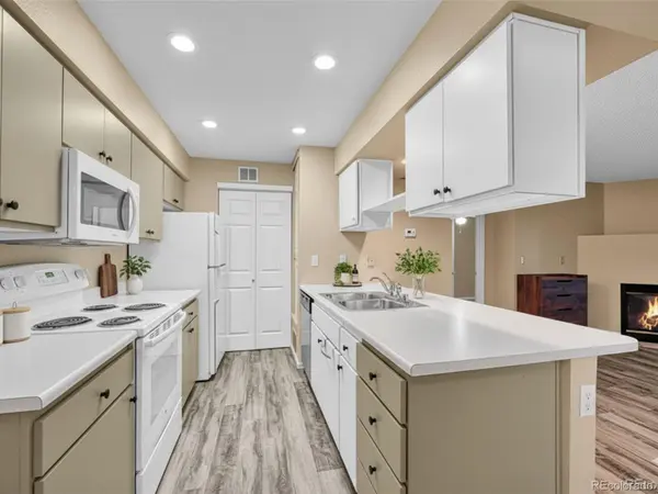 8065 W Eastman PL #6-102, Denver, CO 80227