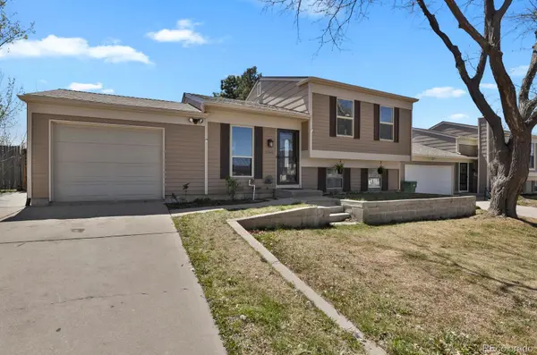 20540 E Coolidge PL, Aurora, CO 80011
