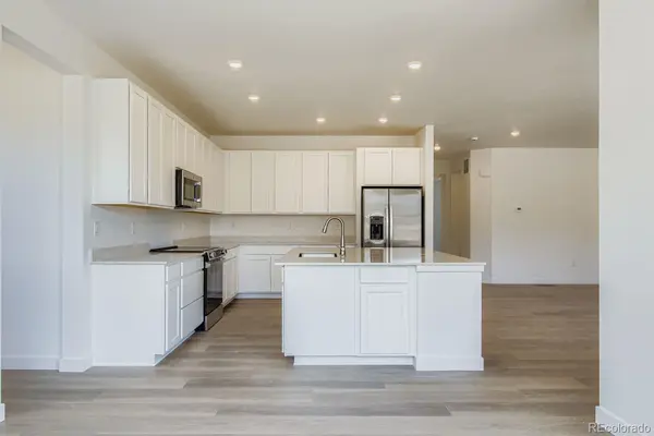 12750 W Glasgow PL, Littleton, CO 80127