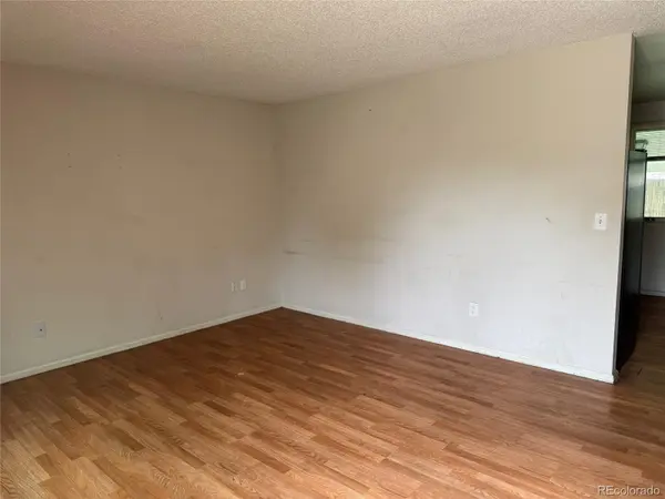 2513 S Crystal ST, Aurora, CO 80014