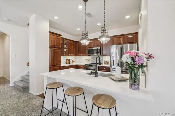 9528 Cedarhurst LN #B, Highlands Ranch, CO 80129