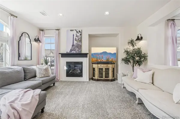 9528 Cedarhurst LN #B, Highlands Ranch, CO 80129