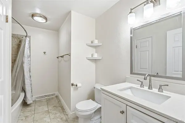 5341 W Louisiana AVE, Lakewood, CO 80232