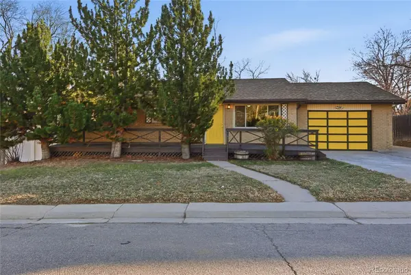 3102 W Radcliff DR, Englewood, CO 80110