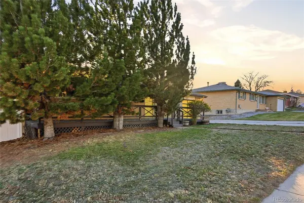 3102 W Radcliff DR, Englewood, CO 80110