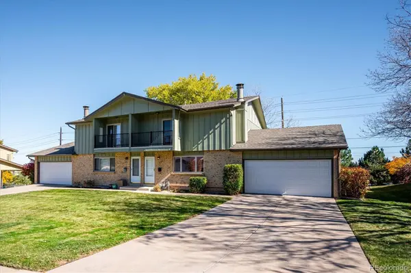 1048 S Alkire ST, Lakewood, CO 80228