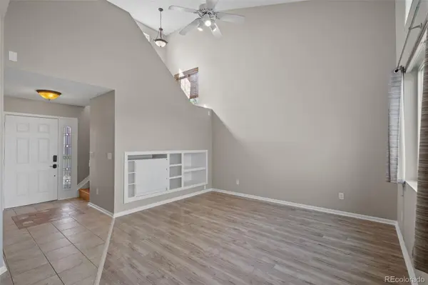 10054 Kingston CT, Highlands Ranch, CO 80130