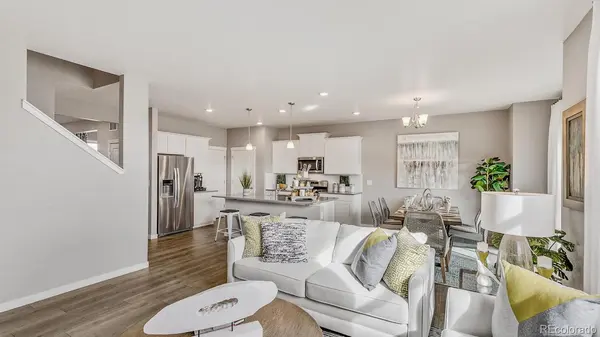 811 N Deer Park ST, Watkins, CO 80137